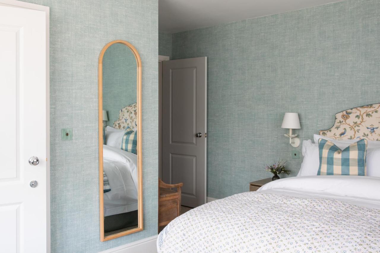 Bed and Breakfast Flint House - Goodwood Events Чічестер Екстер'єр фото